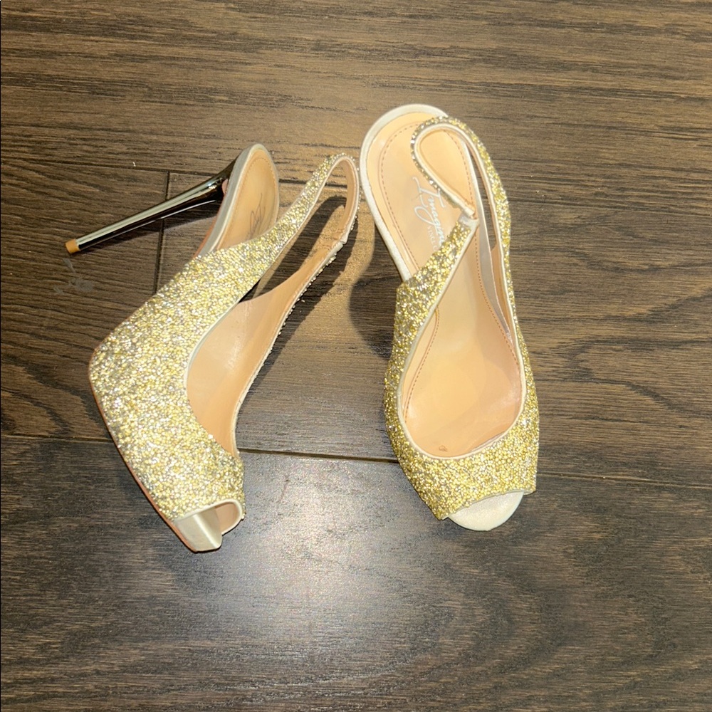 Imagine by Vince Camuto heels